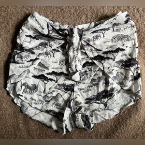 Unsubscribed Tie Wrap Shorts Boho Elephant Print Black size Medium NWT
